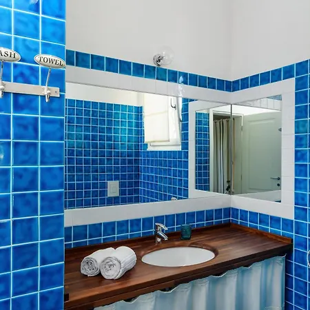 Villa Li Conchi 33 *